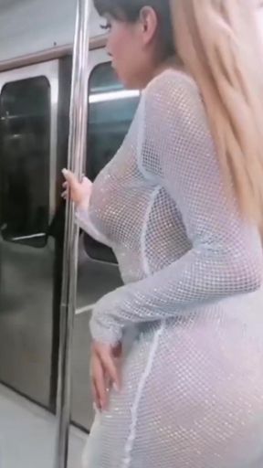 THIS TIME I WAS IN THE SUBWAY DRESSED SUPER SENSUAL BECAUSE MY FOLLOWERS LOVE THE WAY I LOOK AND THAT'S WHAT I DID   Clip 1
