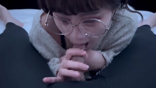 メガネっ子が興奮してフェラで精子をたっぷり搾り取る♡ cum in mouth blowjob