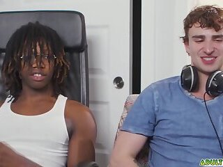 Ryan Jacobs pop a boner because of the physical attention from Jade Desire