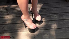 bts of the scene: sex-addicted italian slut dp’d and pee by luca ferrero and boyfriend!