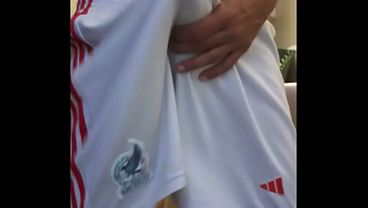 vecinos pillados en el ba&ntilde_o