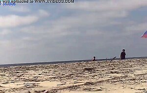 People see her suck dick at the nude beach