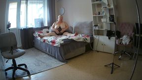 Mother-in-law with Big Round Ass, Hairy Cunt and Huge Tits Staged a Sex Show