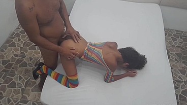 Meu marido é viciado em sexo anal, adoro como ele fode Gostoso Meu Cuzinho todos os dias.