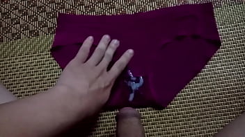 sịp t&iacute_m ng&acirc_y thơ  | Cum on panties compilation the best!
