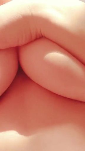 Vanilla: Boobs Tease Naked Sexy MILF