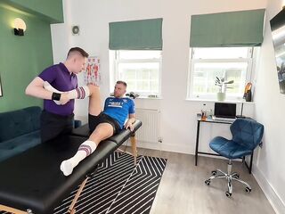 Sport massage - From knee check to unfathomable stretching