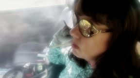 TS BI GILF that loves to smoke long cigarettes VS120 &amp; More120 menthols in her car