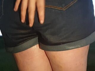 Desperately peeing my shorts in public makes me feel so nasty ;)