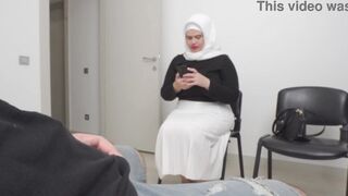 Penis flash. Muslim married cougar caught me jerking off inside