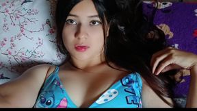 COLLEGE GIRL TOUCHES HER RICH VAGINA AND PUSSY