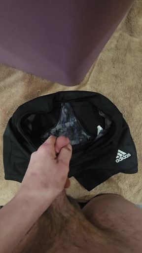 I cum inside my little stepsis tiny volleyball spandex and her dirty pantys that she left on the bathroom floor