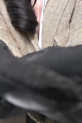 Squeaky Leather Gloves Will Make You Cum, Lady Victoria Valente