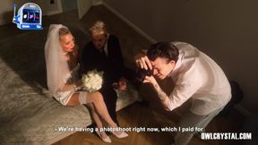 Bride Cheats on Groom with Photographer