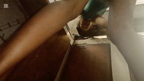 House Owner Aunty Seduced Her Servent Cooking Boy