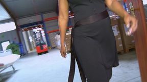 von der neuen kollegin einen runterholen lassen - handjob
