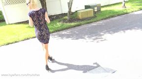 FOLLOW ROXIE RAE WALKING & DIPPING IN PANTYHOSE & HIGH HEELS