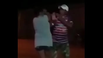 Esposa pega o marido no Bar com o gay