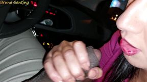 ofereci carona para a gostosa que tava andando sozinha na rua, e ela transou comigo por gratidao;