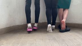 THREE GIRLS IN CROCS CLOGS - MOV Mobile Version