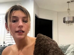 Amateur Teen Dances and Teases Solo on cam