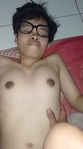 A 18-year-old Girl Is Having a Hard Time Getting Pregnant