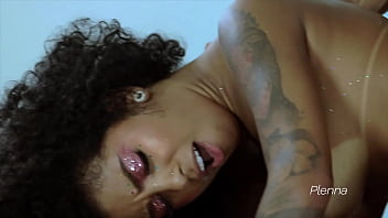 DEPOIS DO BLOQUINHO DE CARNAVAL EU DEI O CU PRA UM CARA PAUZUDO QUE CONHECI - CAPOEIRA E ARIELLA FERRAZ