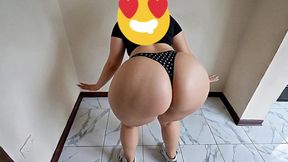 Look at this big-bootied woman's gorgeous thong!