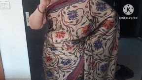 TAILOR MASTER FUCK HARD SEXY BHABHI IN HINDI AUDIO.