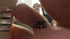 VR360 Lie in her shoe
