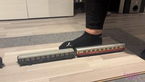 Sneaker-Girl Ella - Railwagon Crush