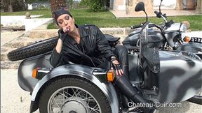 Smoking Hot Biker Girl (MP4)