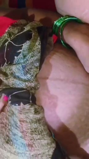 Bangali Makan Malkin ko kiraydar ne apne bedroom me chudai kiya.indian xxx xvideo xhmaster desi new porn videos.indian&hellip;   Clip 1