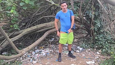 Dando o cu na trilha!