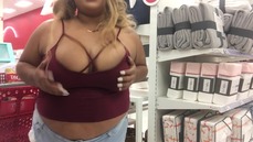 Public Flashing while shopping