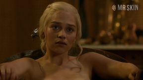 Attractive bathing blonde Emilia Clarke and her naked body flashing