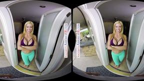 ”Alexis Fawx's dripping beaver craves filling”