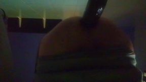 Ninu open ass in a lube week