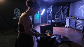 Pretty Sub Gets Electric