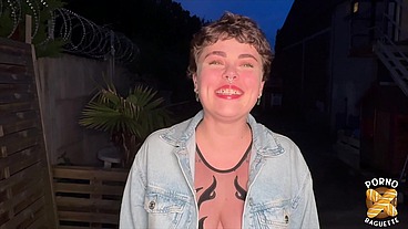 Le trio HHF, une découverte incroyable pour Betty, 26ans...