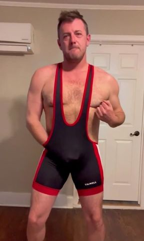 Daddy Cums in a Singlet