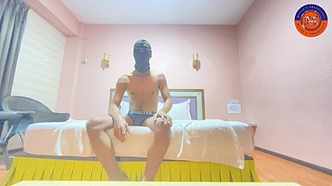 Tanned Twink - Full HD