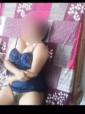 Hot desi boudi big juicy tits bouncing rough creampie sex