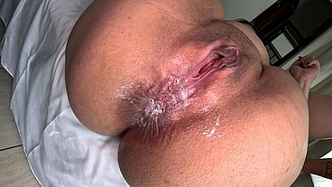 Duas rabudas na minha cama tem que levar no rabo mesmo - Suelen Fofa e Bia Andrade