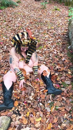 Dirty Ass Leaf Playing in Her Ass Cumming She's Not Faking