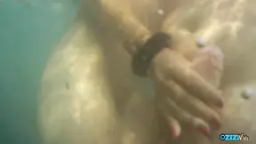 Beach stunner gets her snug box stuffed in public
