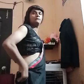 Indian crossdresser Shreya in black saree