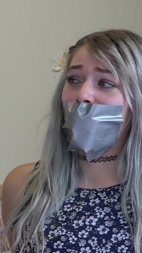Luna Grey - self bondage