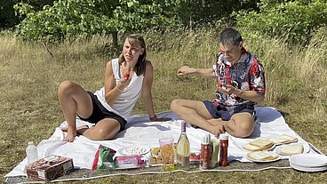 A British Posh Picnic (WAM, Wet and Messy)