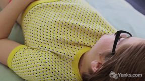Yanks Beauty Lucie Bee Rubs One Out